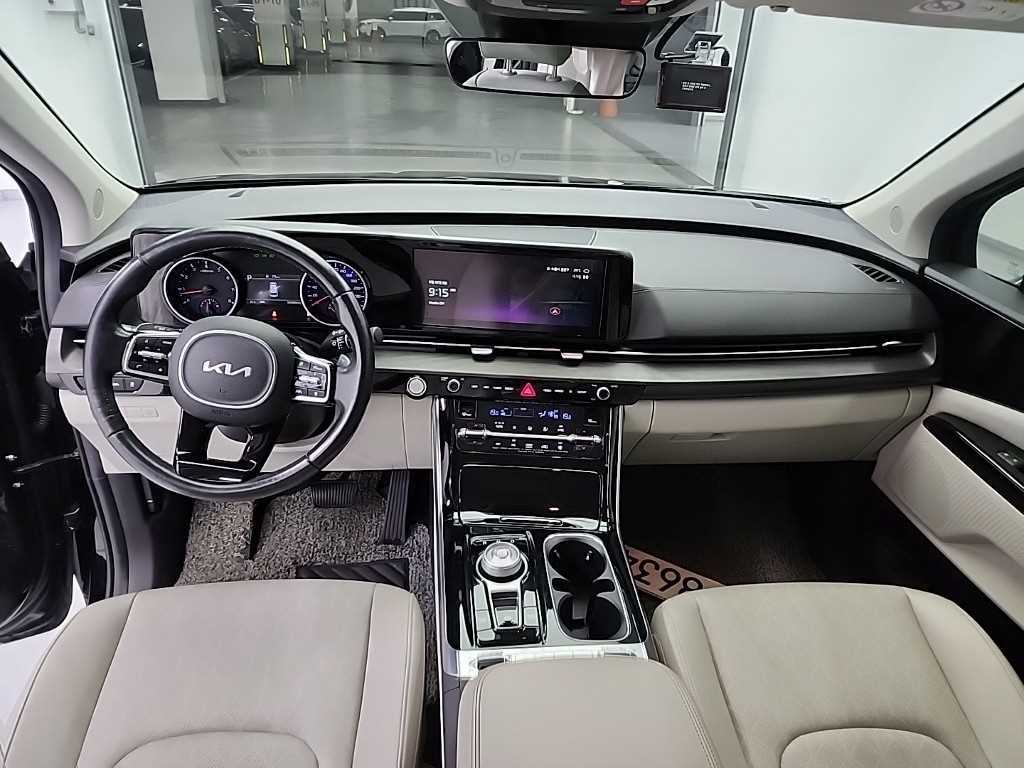 KIA Carnival - Vista 7