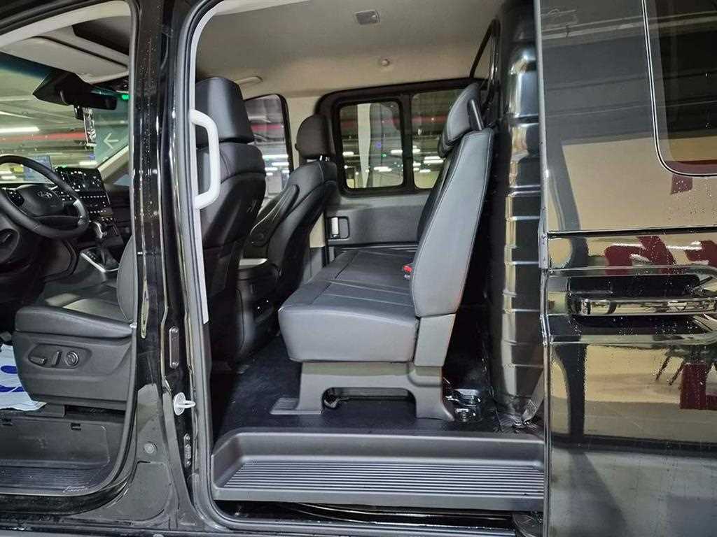 HYUNDAI Staria - Vista 7
