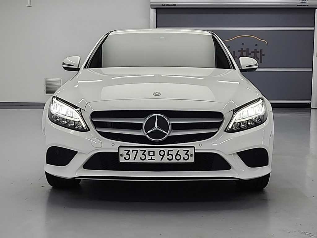 Mercedes Benz C Class - Vista 2