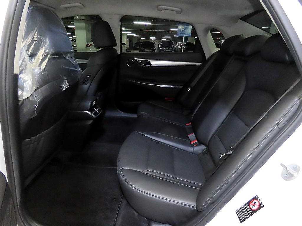 HYUNDAI Grandeur - Vista 7