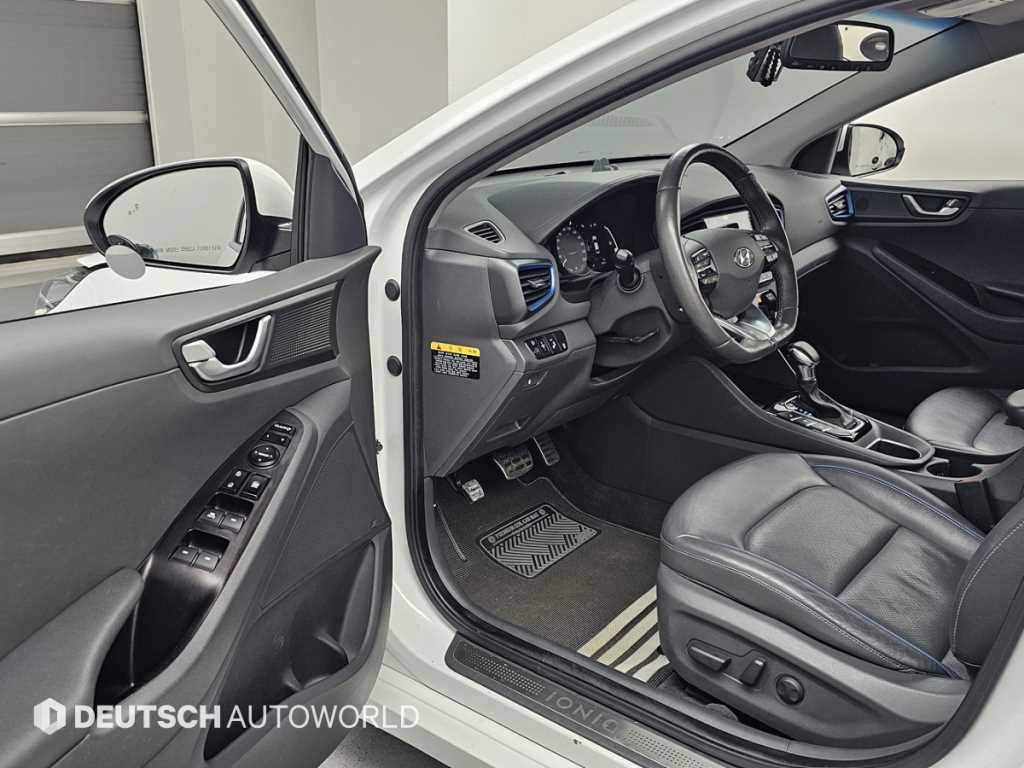 HYUNDAI Ioniq - Vista 11