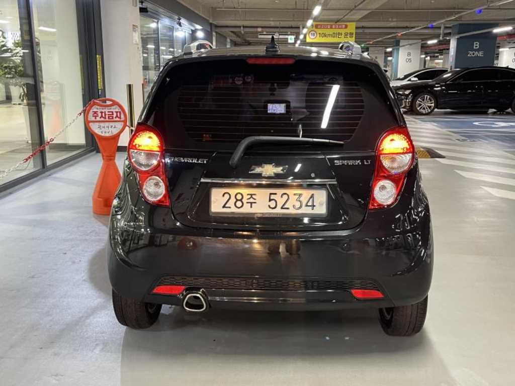 Chevrolet Spark - Vista 5