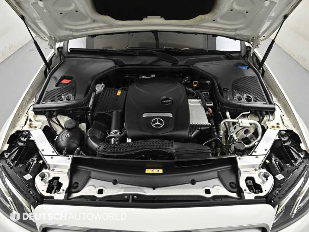 Mercedes Benz E class - Vista 6