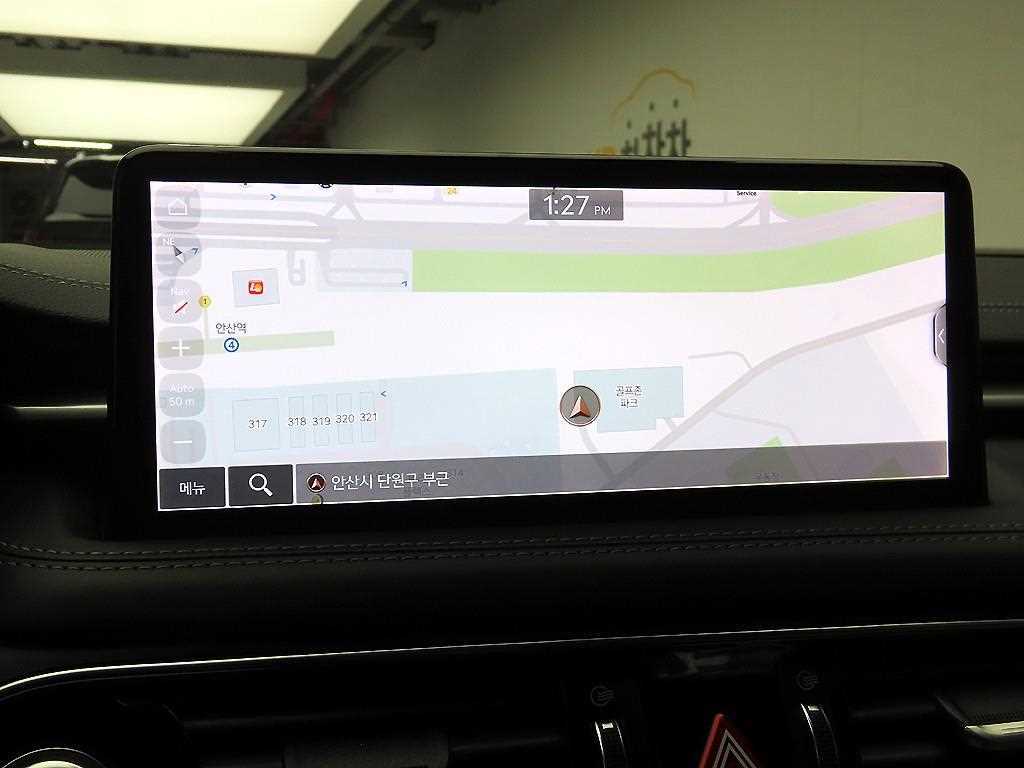 Genesis G70 - Vista 10