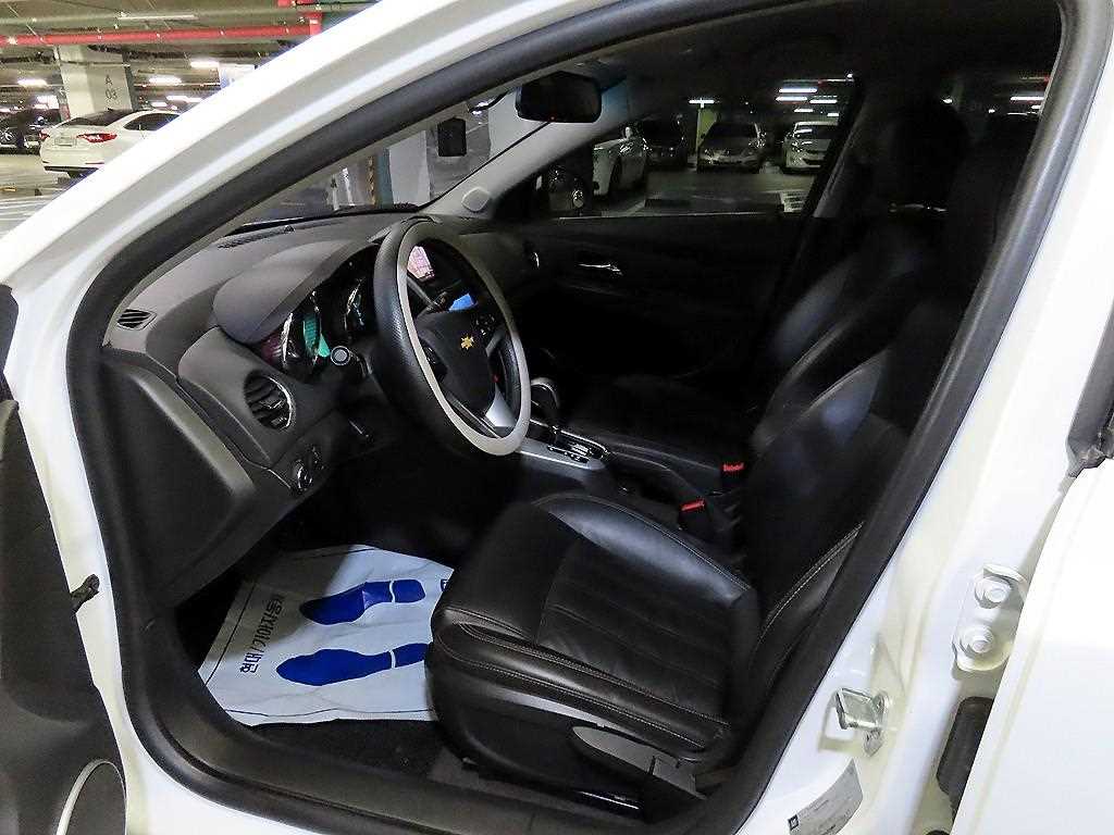 Chevrolet Cruise - Vista 6