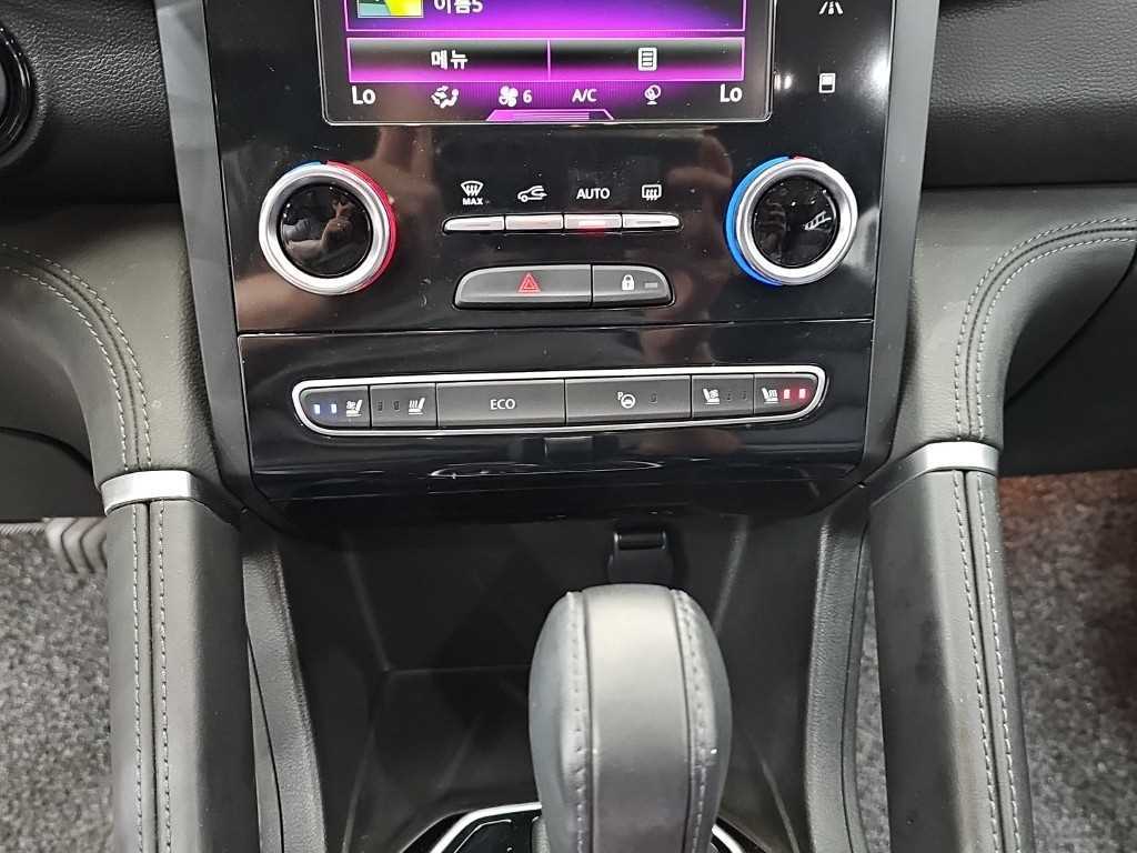 SAMSUNG QM6 - Vista 11