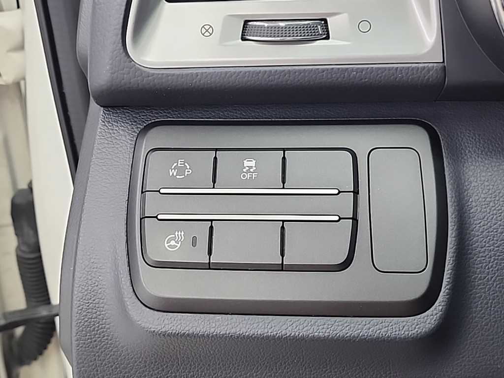Ssangyong Tivoli 2015 Blanco - Importación desde Corea - HF Imports Iquique - Foto 17