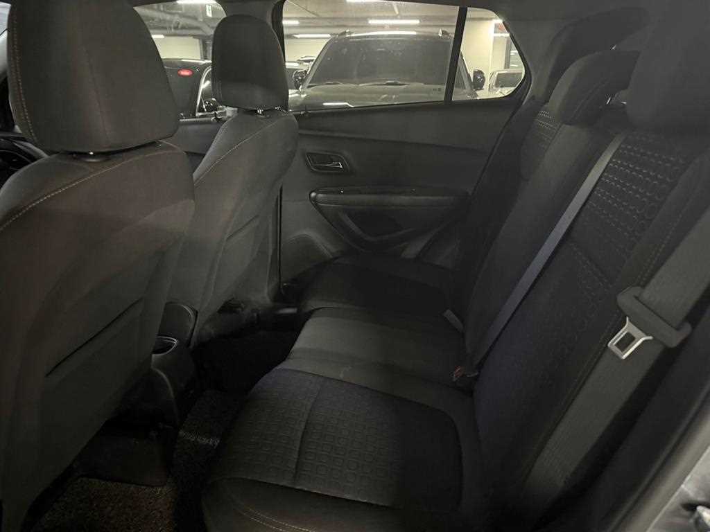 Chevrolet Trax 2019 Gris - Importación desde Corea - HF Imports Iquique - Foto 13