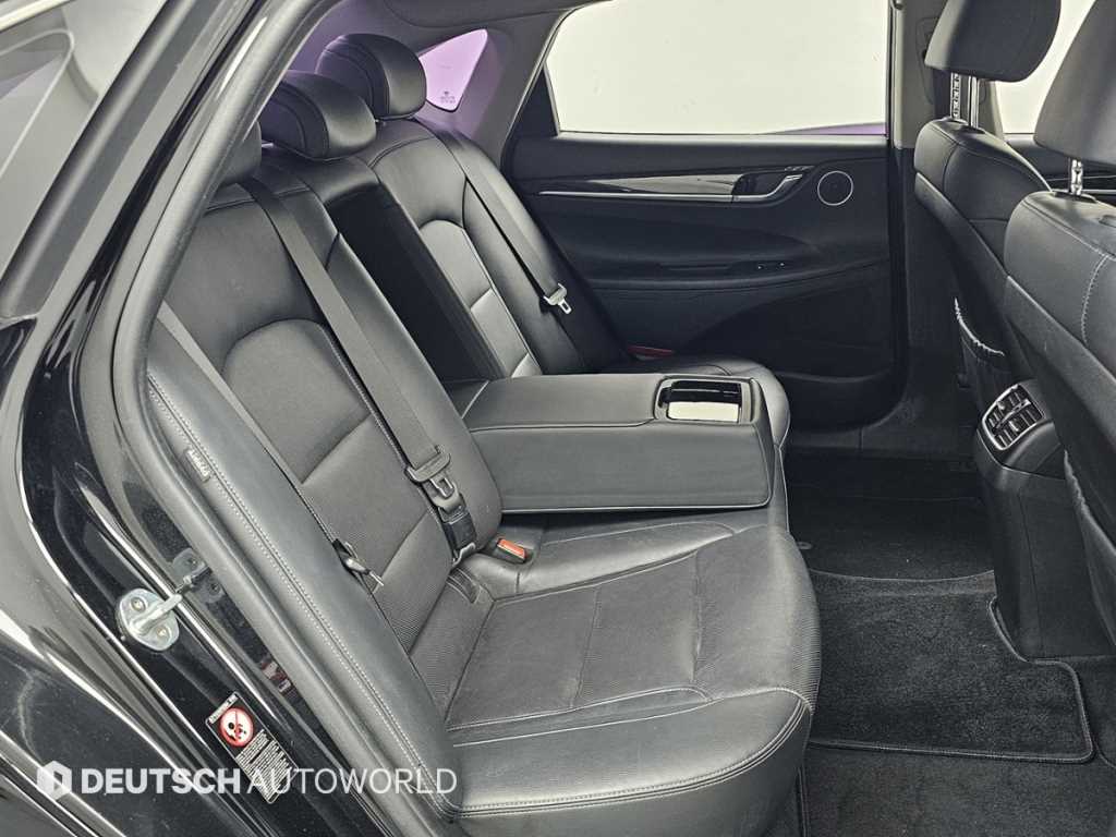 HYUNDAI Grandeur - Vista 12