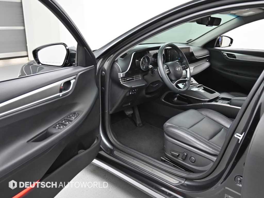 HYUNDAI Grandeur - Vista 11