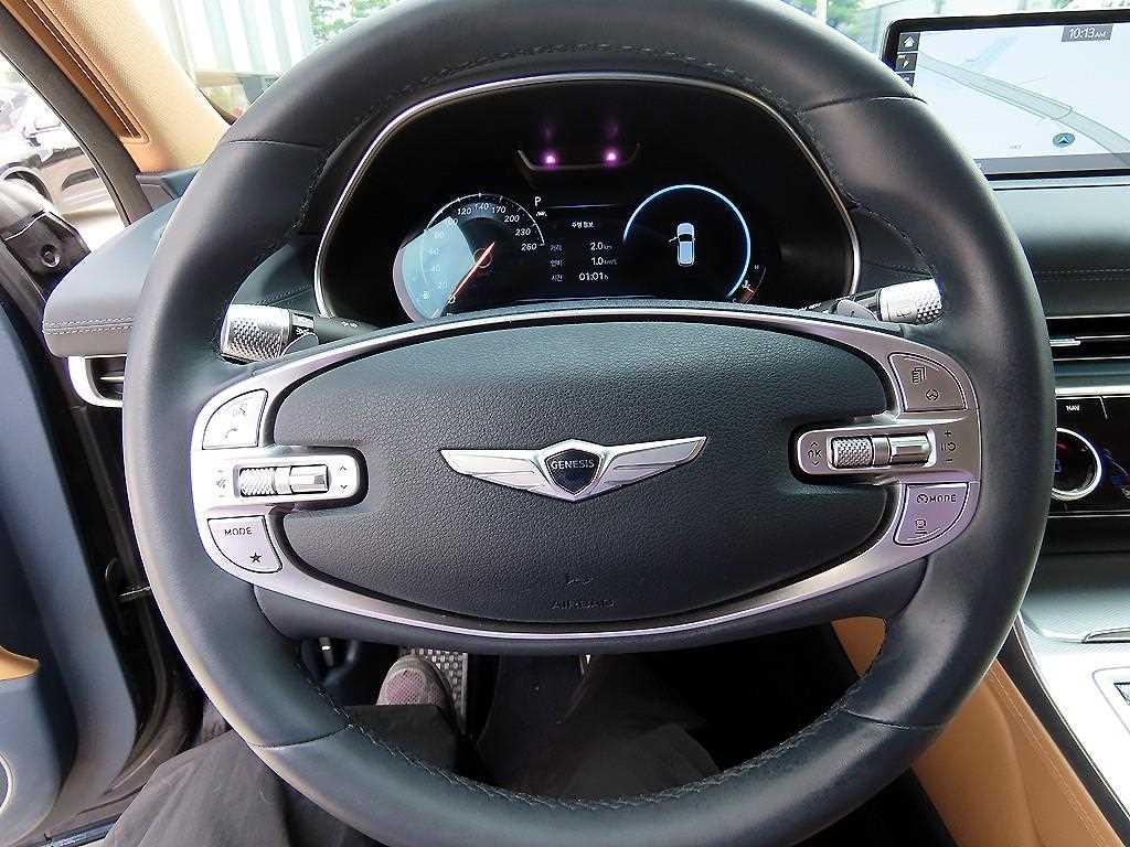 Genesis GV80 - Vista 8