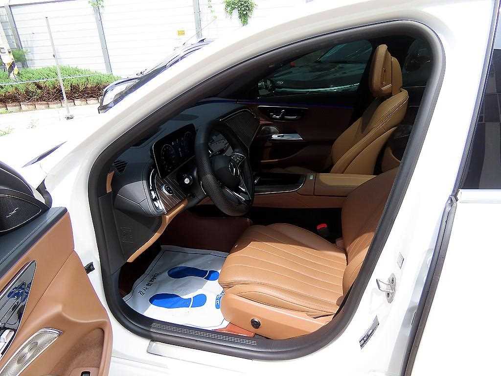 Mercedes Benz E class - Vista 6