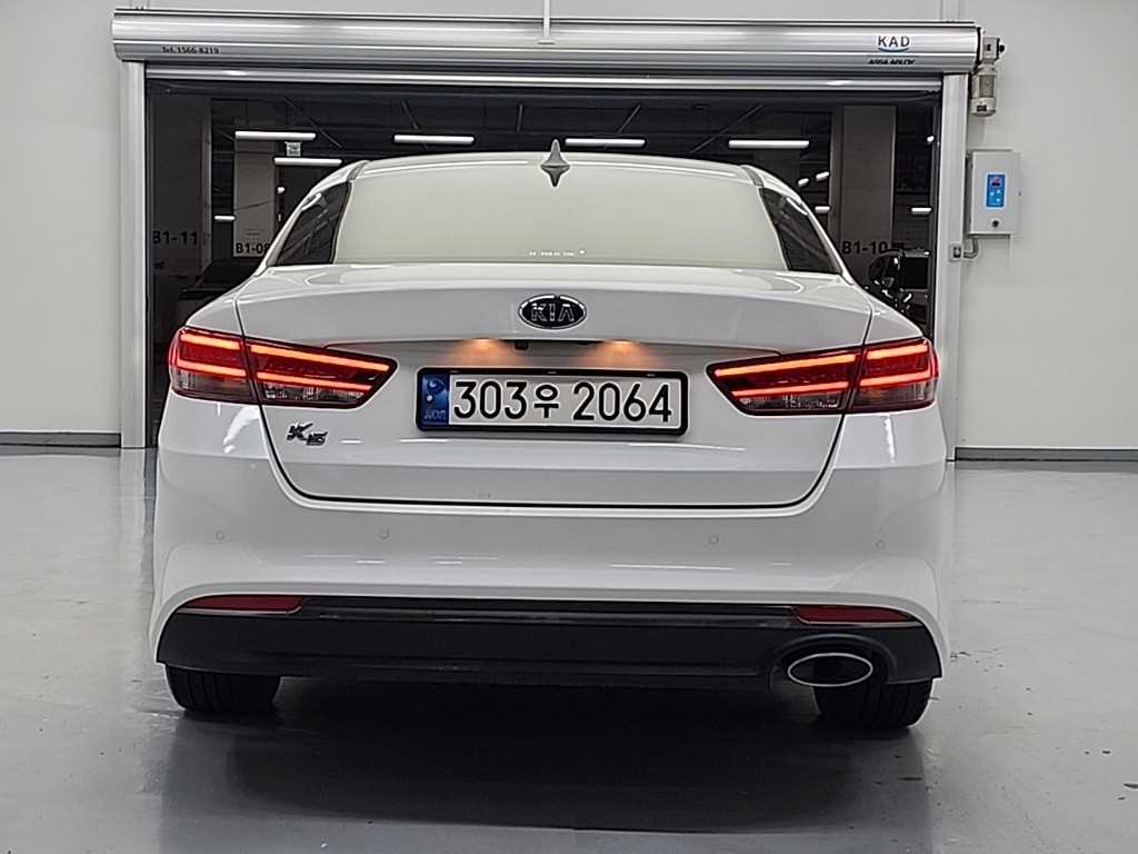 KIA K5 - Vista 3