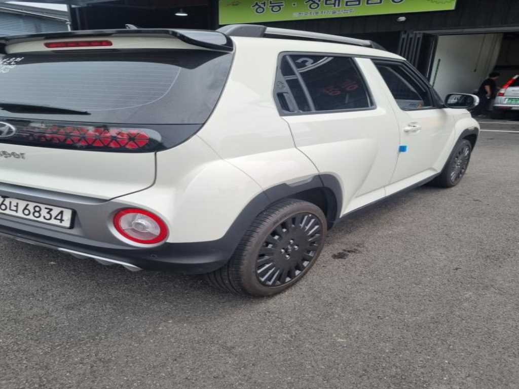 HYUNDAI Casper - Vista 6