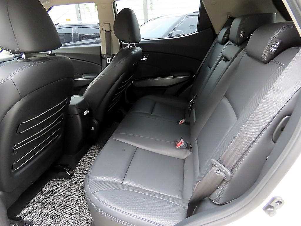 Ssangyong Tivoli - Vista 6