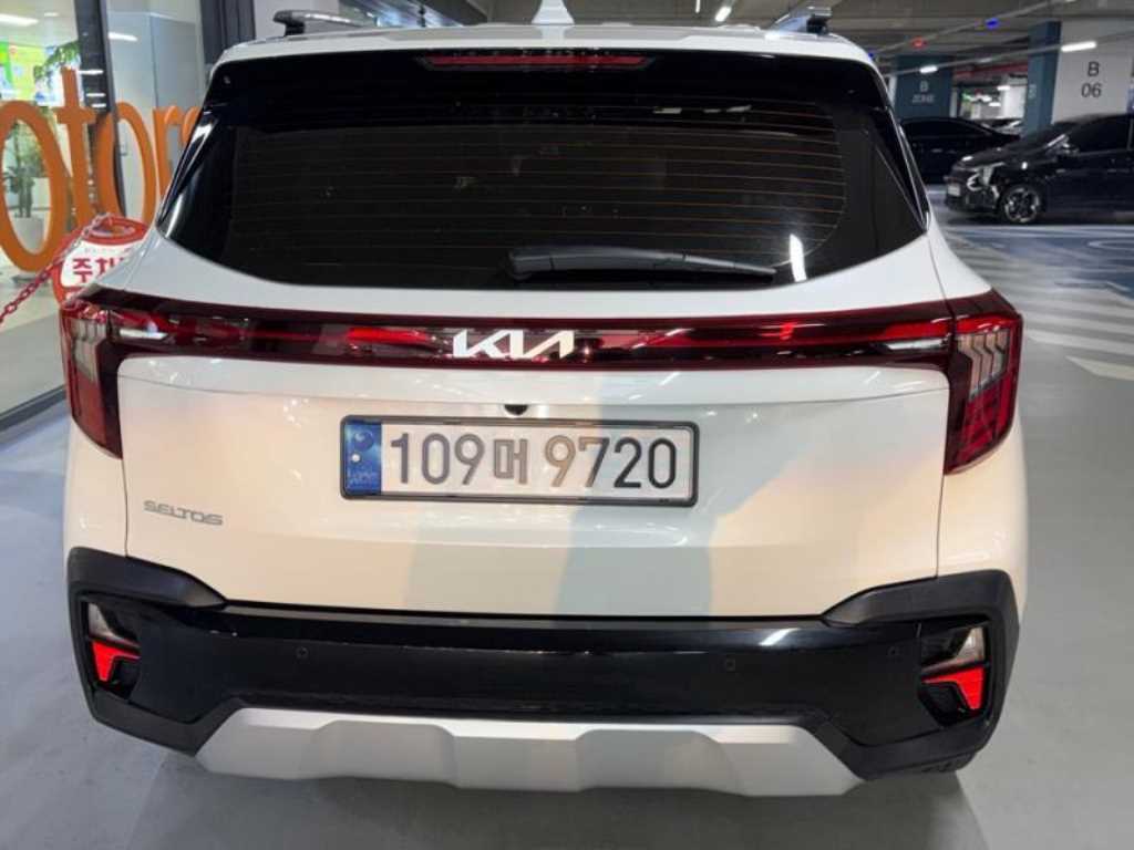 KIA Seltos - Vista 6
