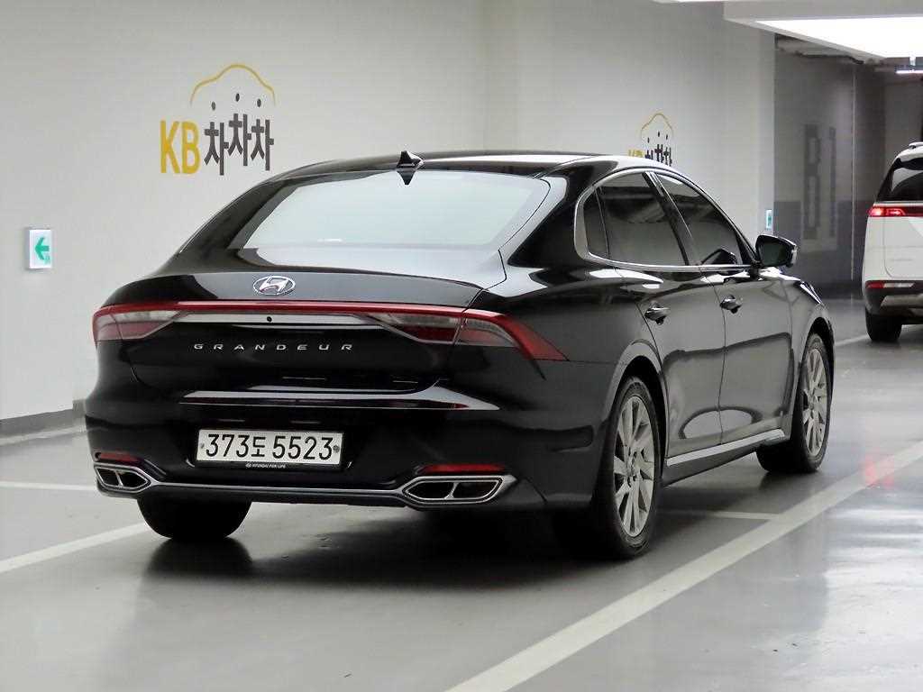 HYUNDAI Grandeur - Vista 4