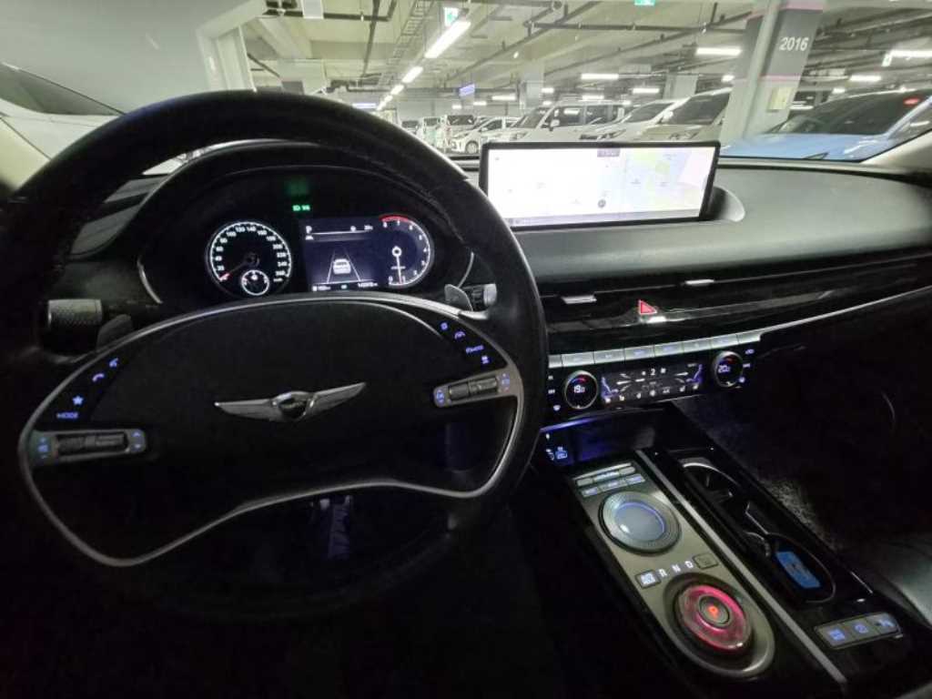 Genesis G80 - Vista 6