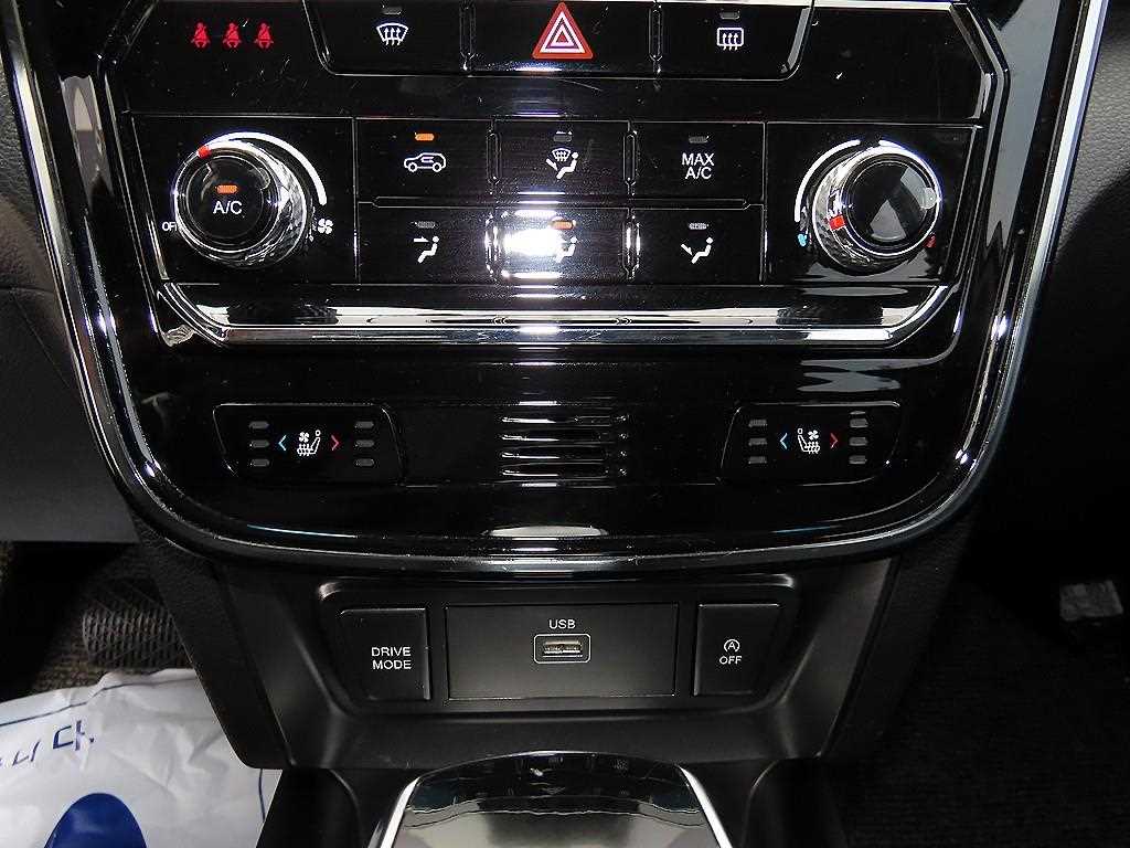 Ssangyong Tivoli 2021 Blanco - Importación desde Corea - HF Imports Iquique - Foto 15