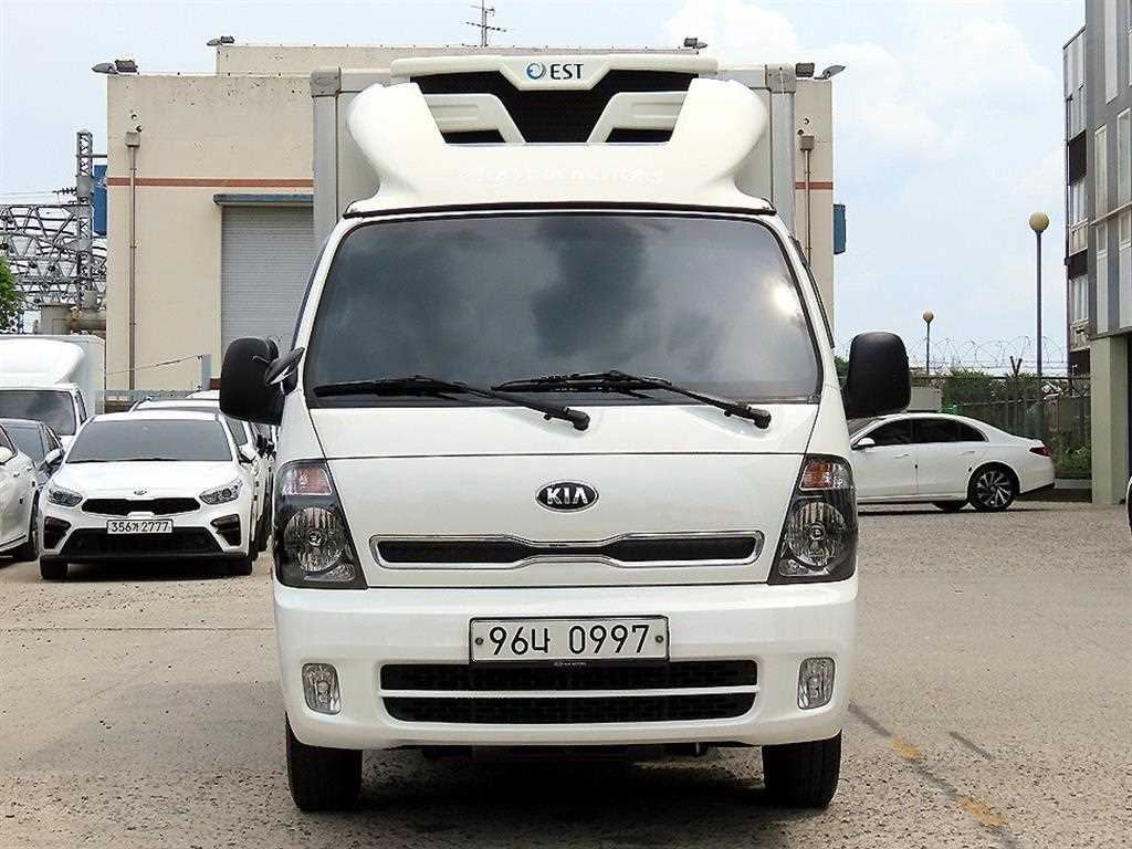 Small Truck Top_Frozen Top 2019 Blanco - Importación desde Corea - HF Imports Iquique - Foto 1