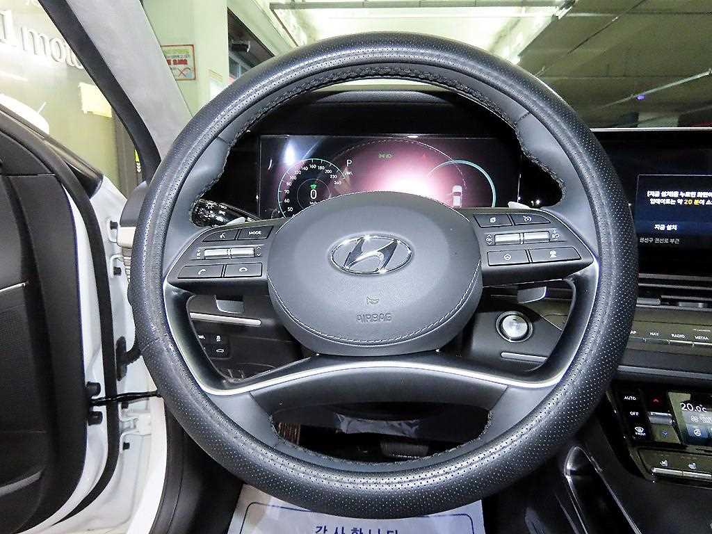 HYUNDAI Grandeur - Vista 8