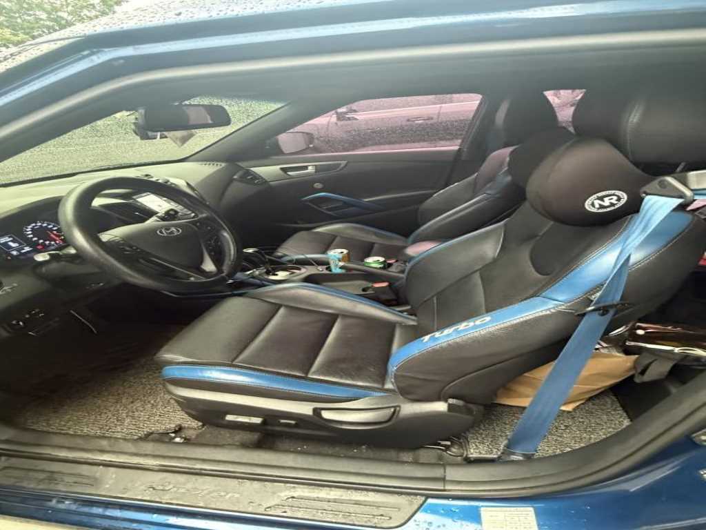 HYUNDAI Veloster - Vista 8