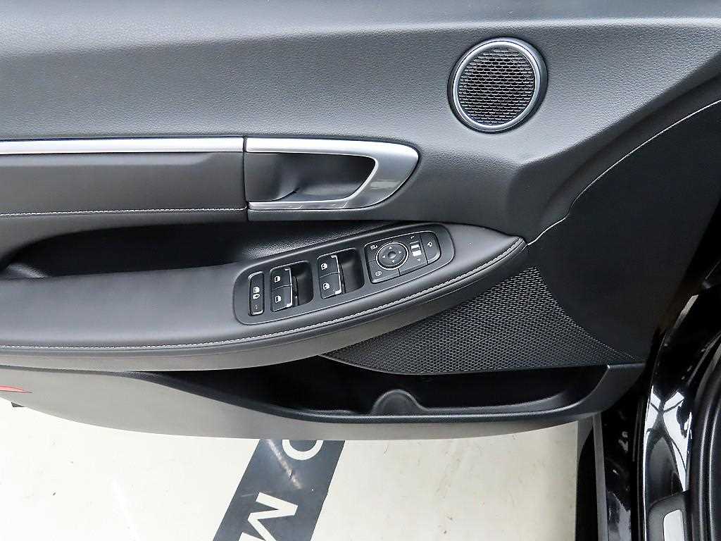 HYUNDAI Sonata - Vista 11