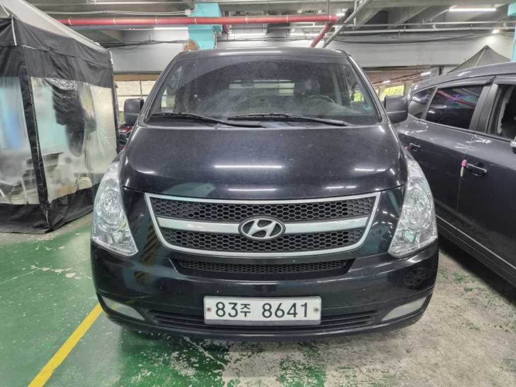 HYUNDAI Starex 2012