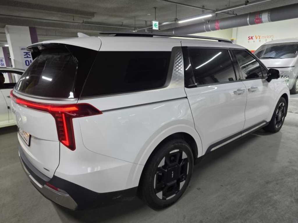 KIA Carnival - Vista 3