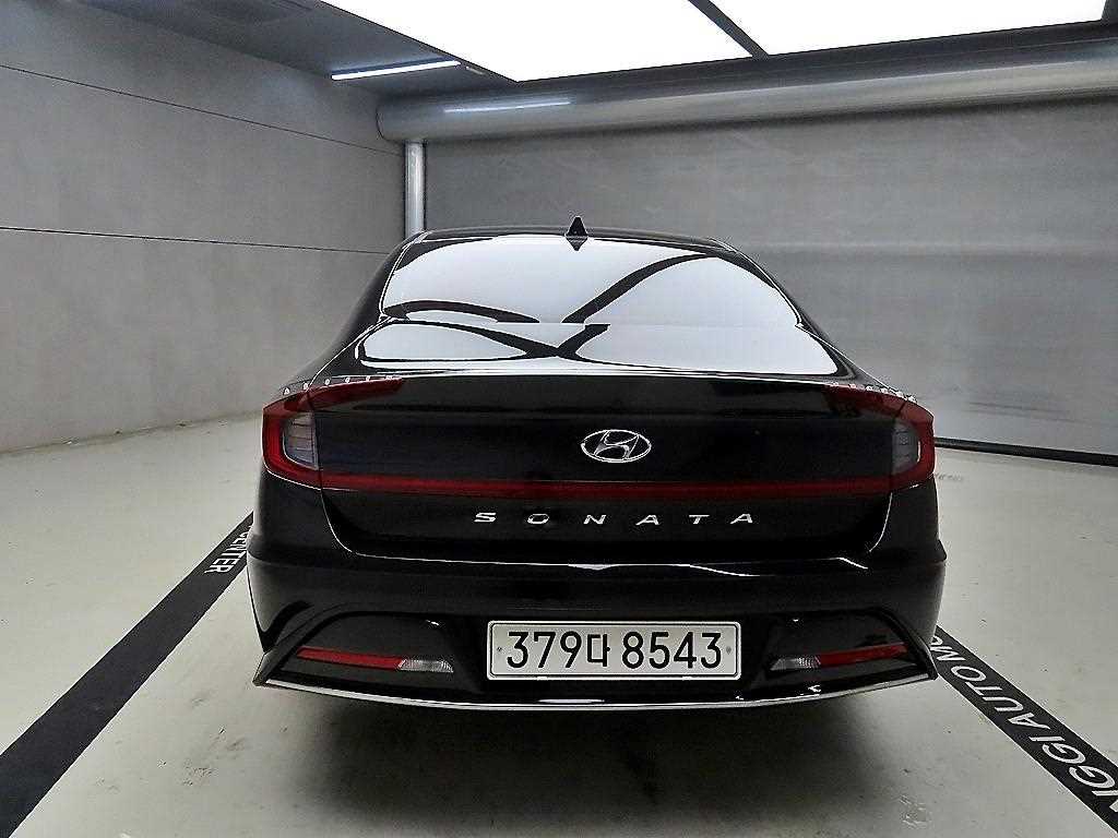 HYUNDAI Sonata - Vista 3