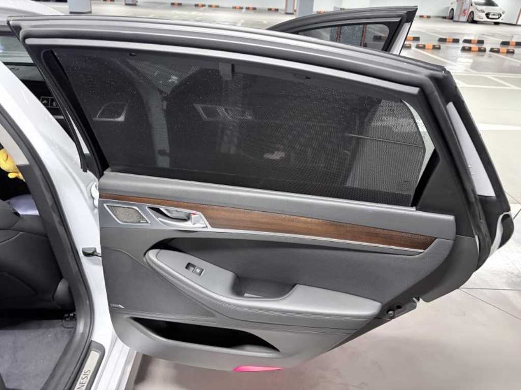 Genesis G80 - Vista 11