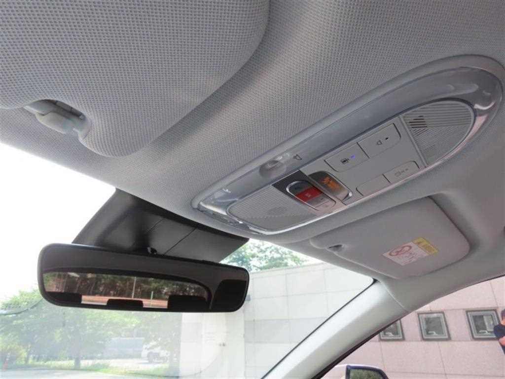 HYUNDAI Ioniq 5 - Vista 10