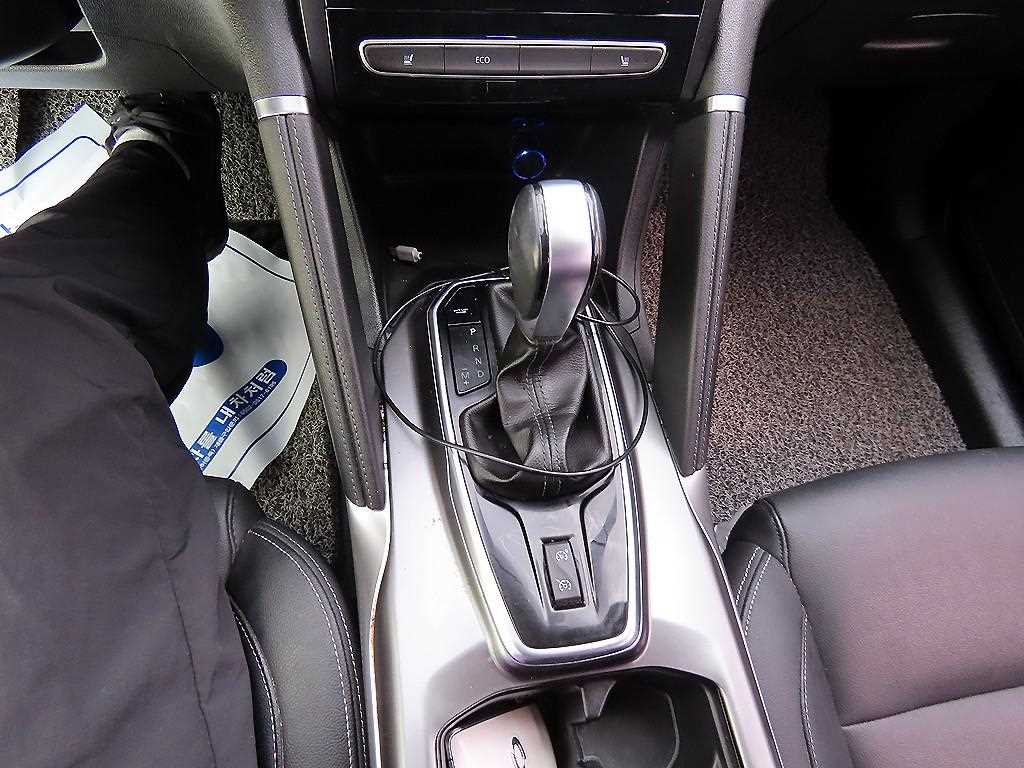 SAMSUNG QM6 - Vista 10
