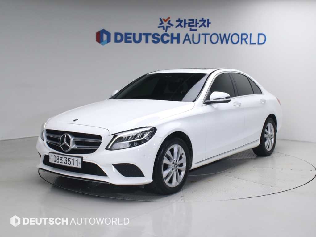 Mercedes Benz C Class 2020 Blanco - Importación desde Corea - HF Imports Iquique - Foto 1