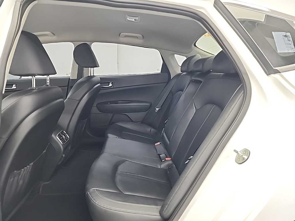 KIA K5 - Vista 12
