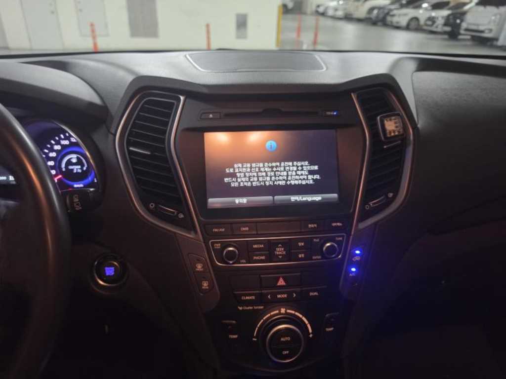 HYUNDAI Santa Fe - Vista 9