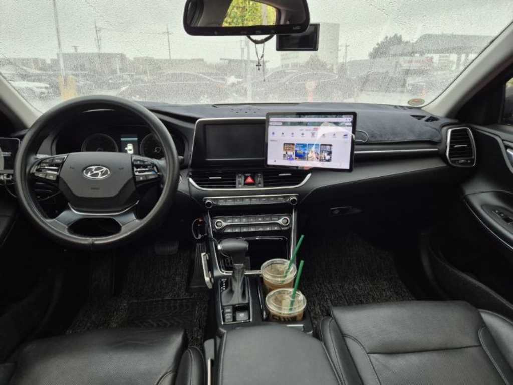 HYUNDAI Grandeur - Vista 4