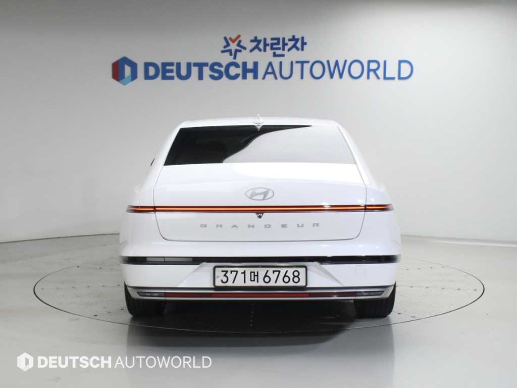 HYUNDAI Grandeur - Vista 4