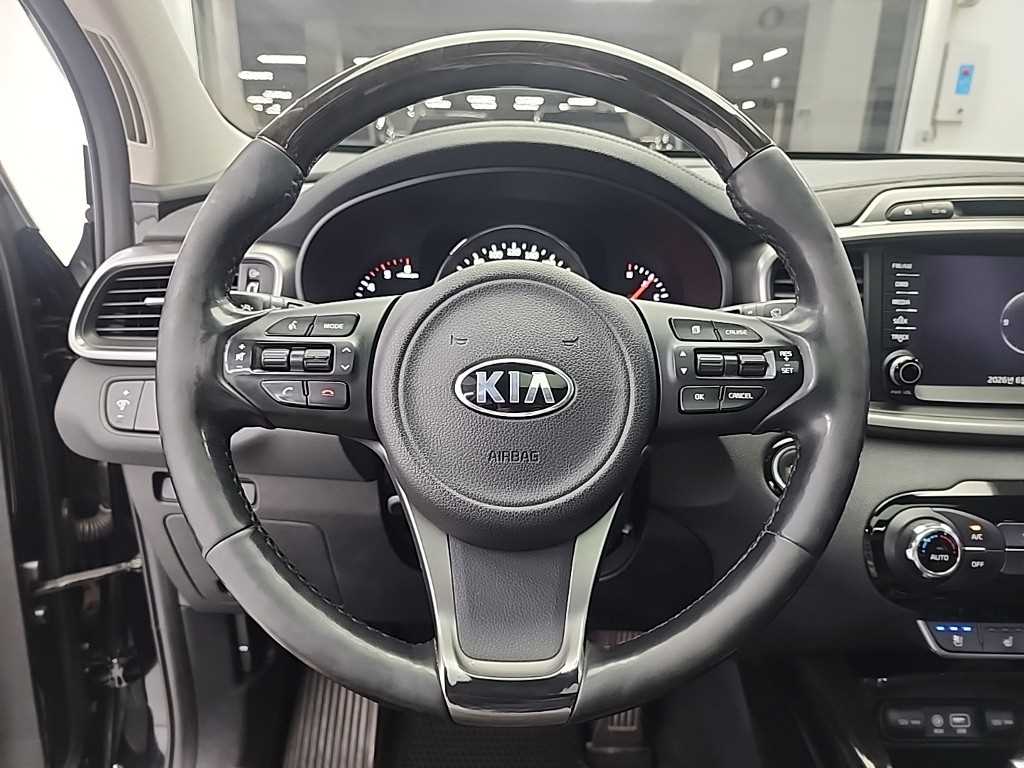 KIA Sorento - Vista 9