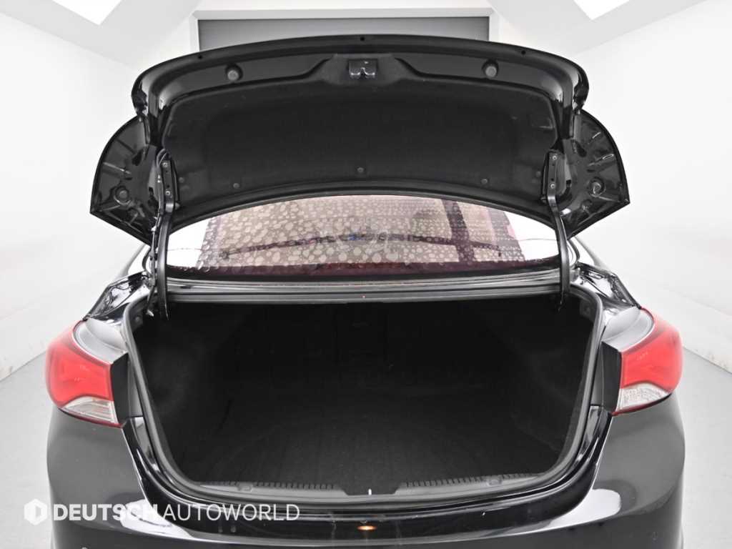 HYUNDAI Avante 2015 Negro - Importación desde Corea - HF Imports Iquique - Foto 19