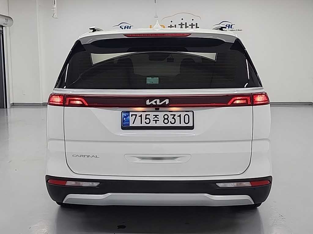 KIA Carnival - Vista 3