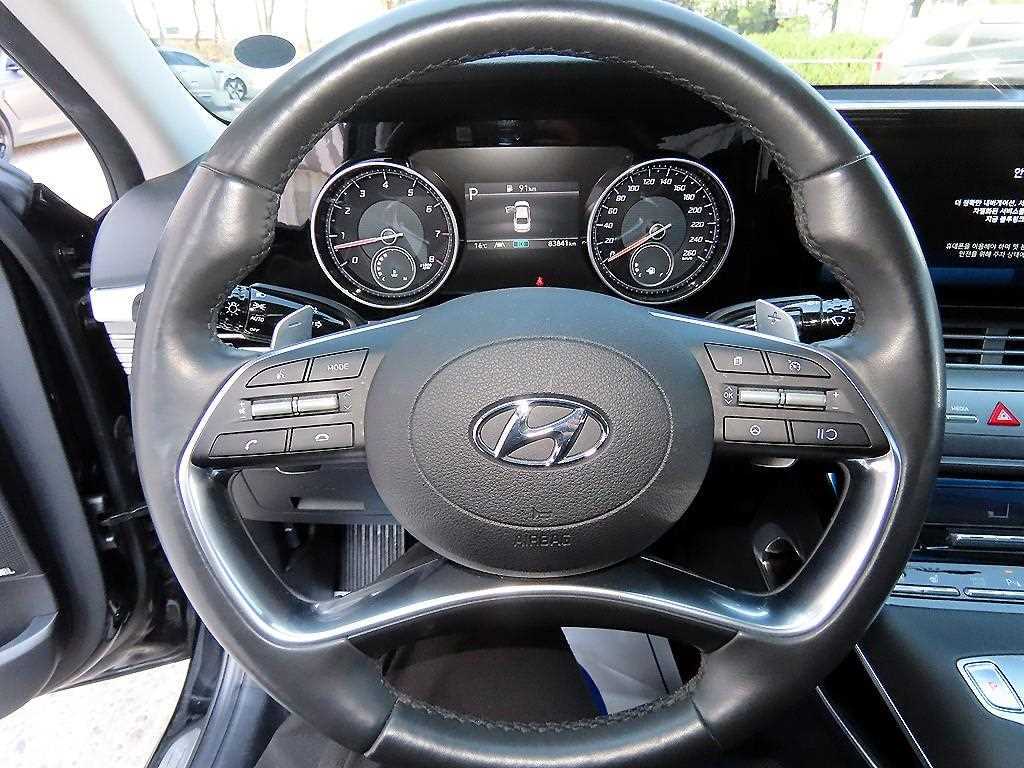 HYUNDAI Grandeur - Vista 8
