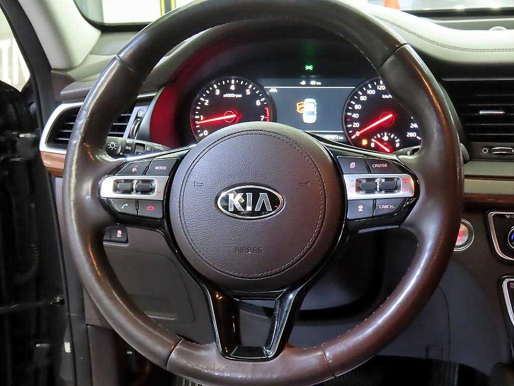 KIA K7 - Vista 8