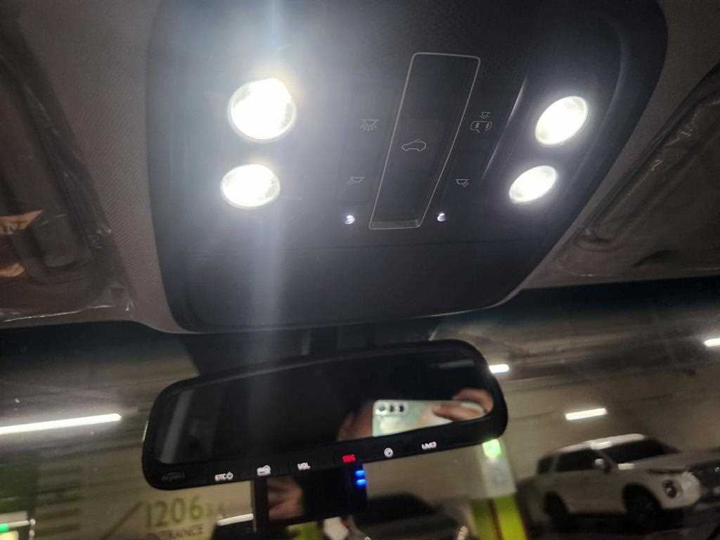 KIA Sorento - Vista 12