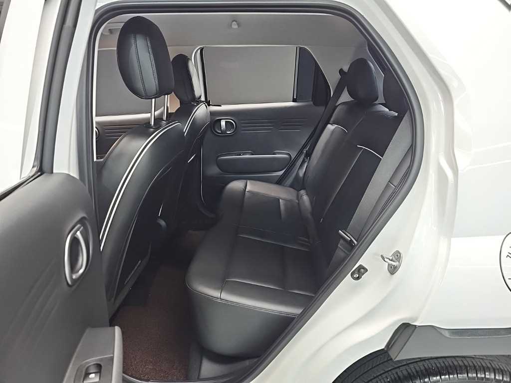 HYUNDAI Casper - Vista 12