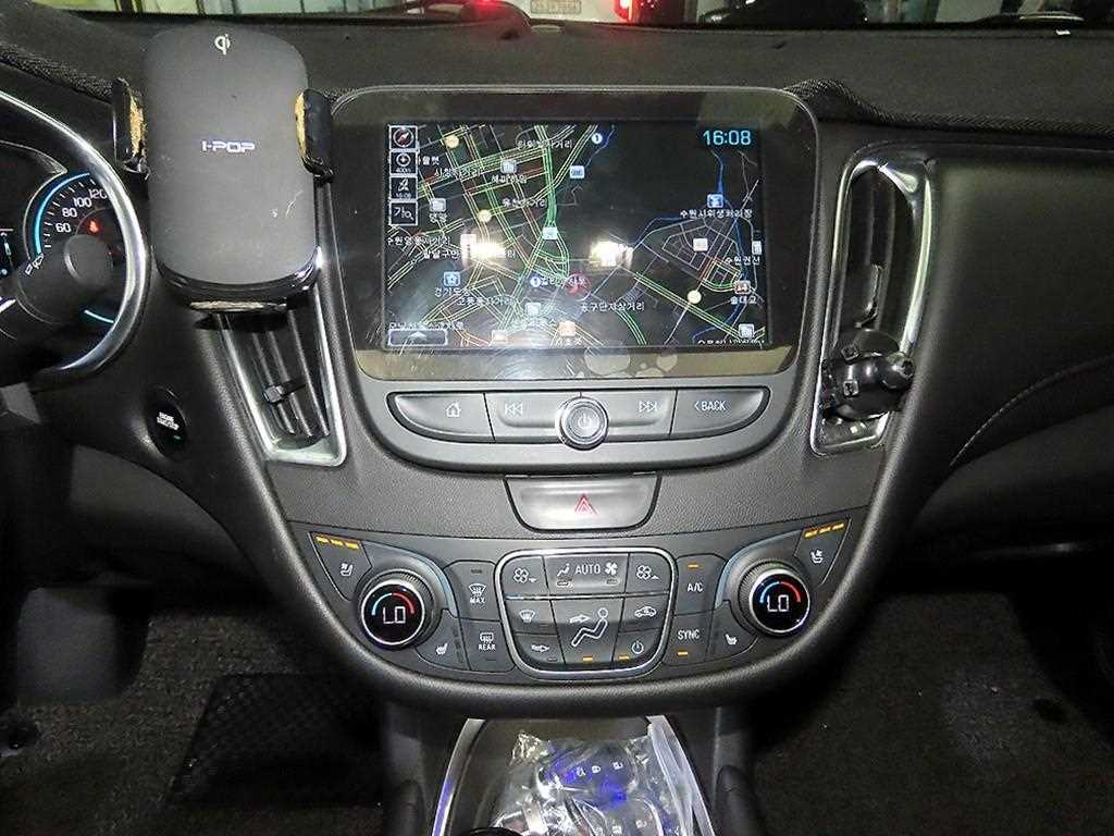Chevrolet Malibu - Vista 11