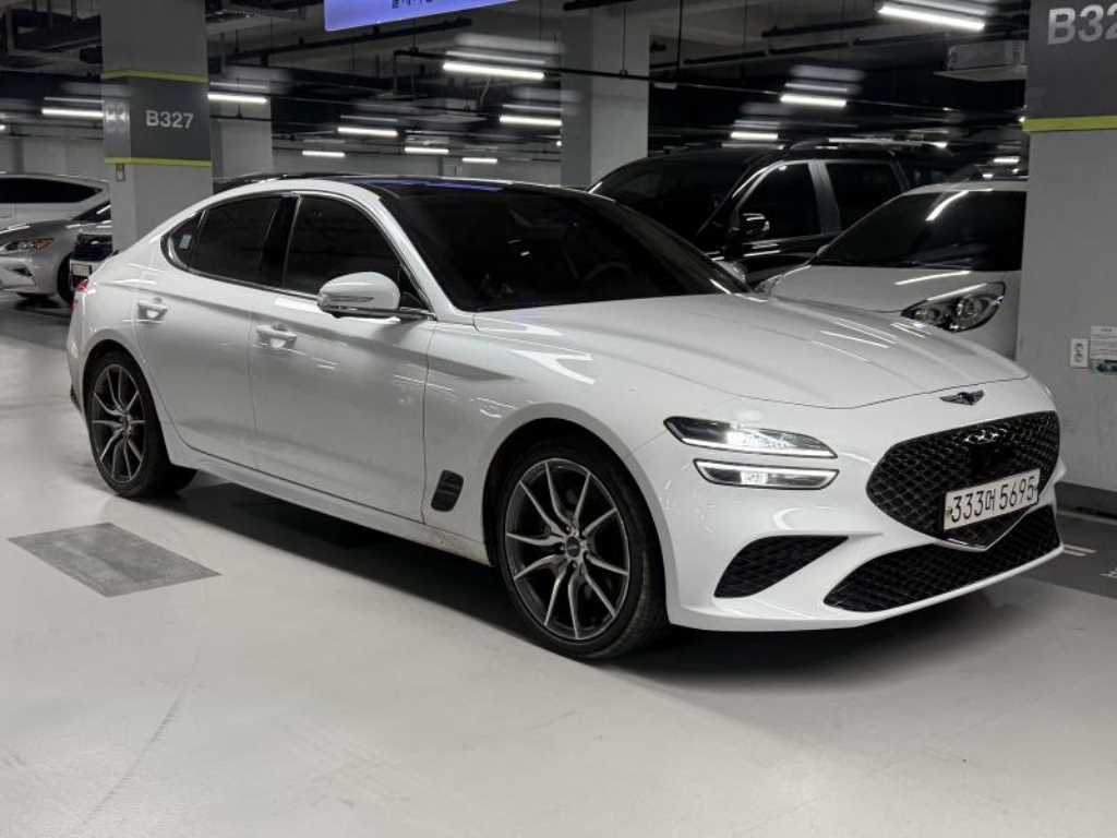 Genesis G70 - Vista 4