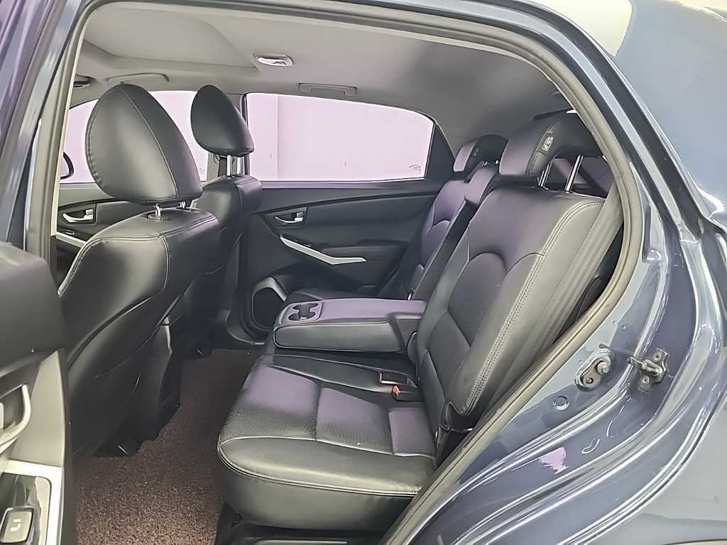 Ssangyong Korando - Vista 12