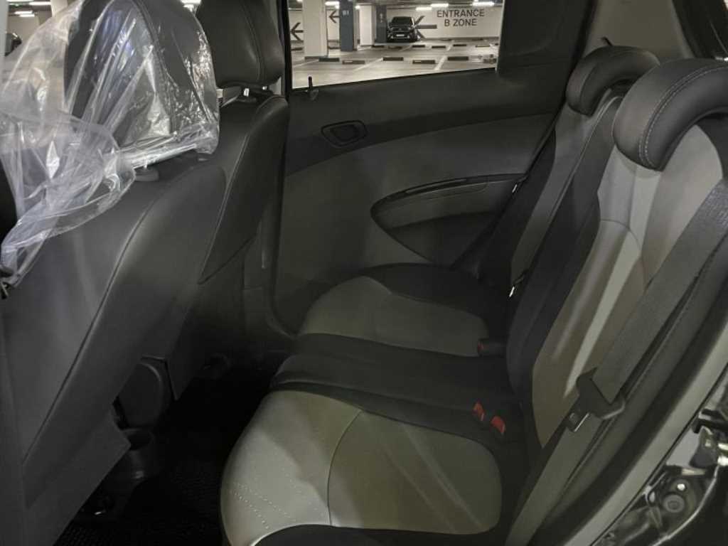 Chevrolet Spark - Vista 6