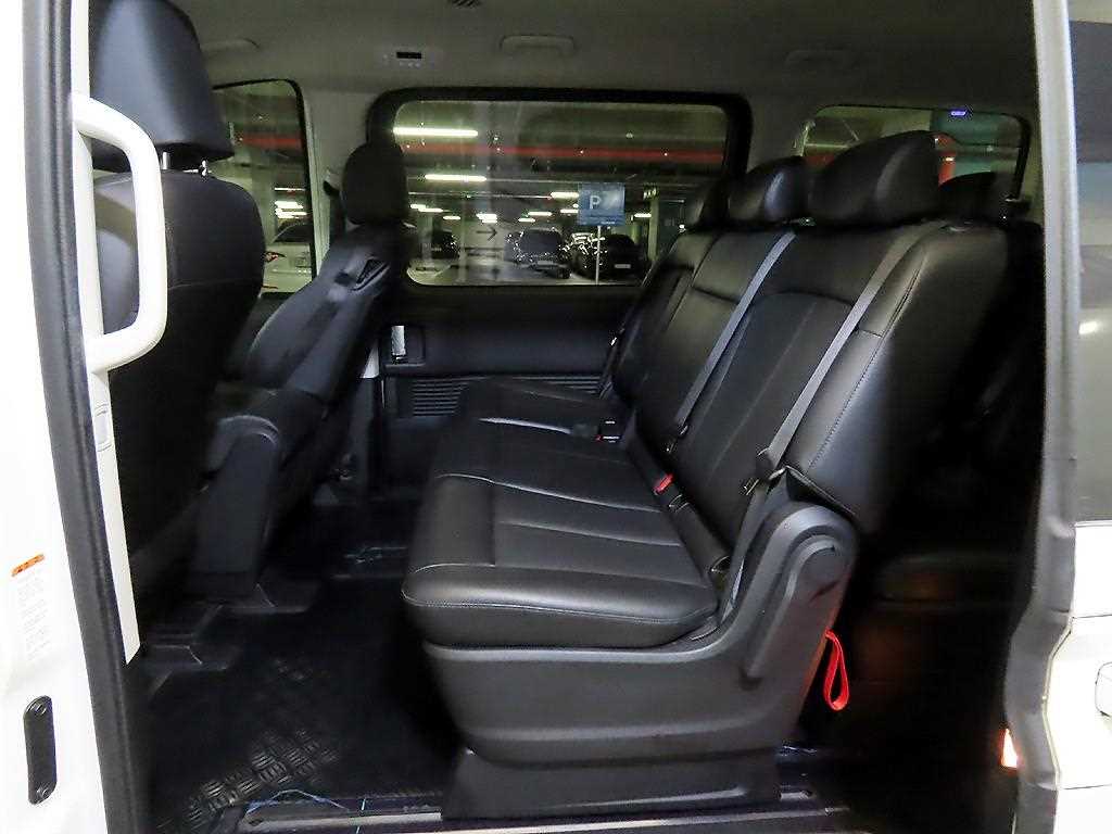 HYUNDAI Staria - Vista 7